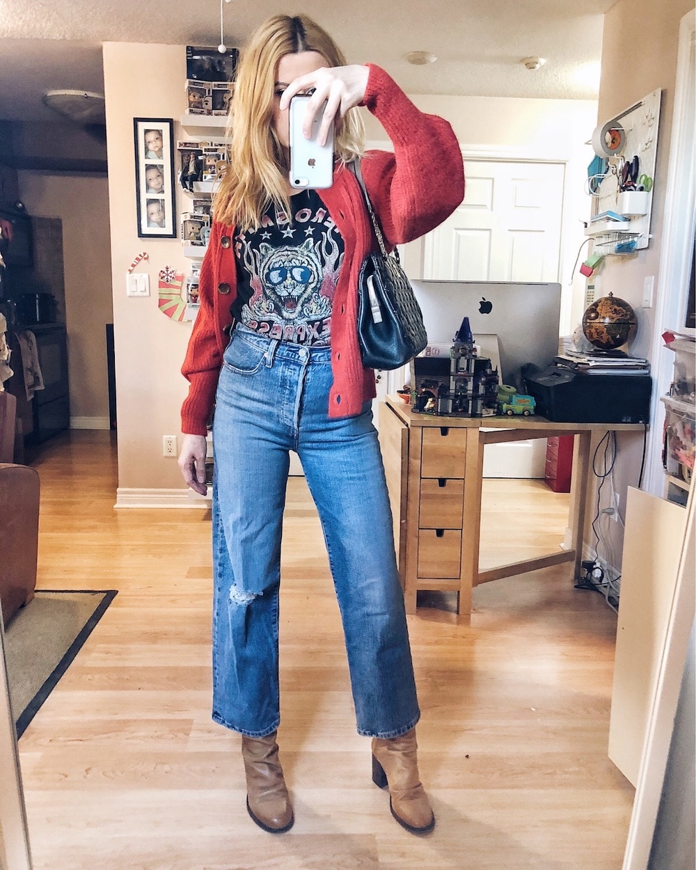 What I Wore this week | Aerosmith T-shirt | Everlane Cardigan | Levis 501 Ribcage | Free People Boots | Chanel bag | livelovesara