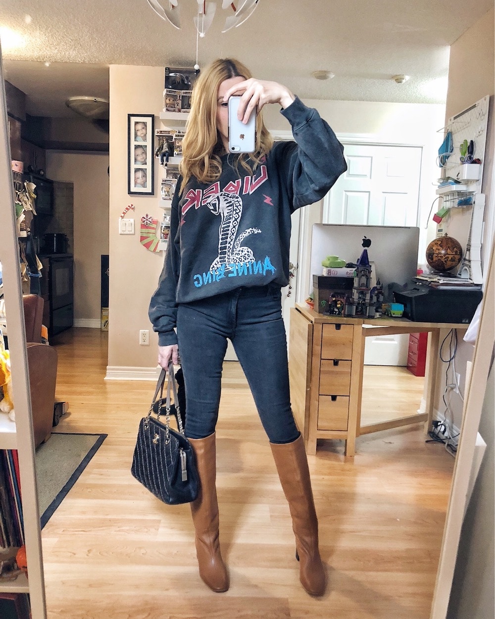 What I Wore this week | Anine Bing Serpent Sweatshirt | Mott and Bow Skinny Jeans | Everlane Kneehigh Boots | Chanel bag | livelovesara