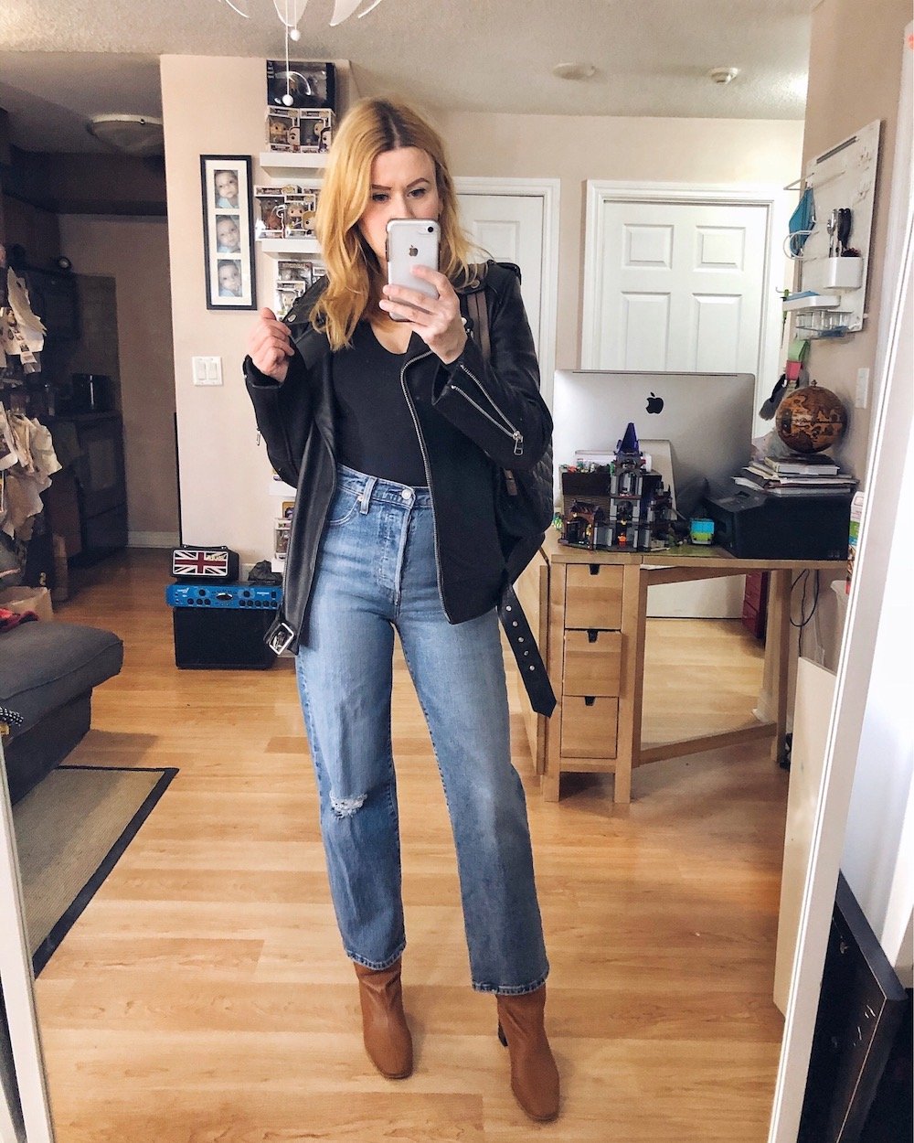 What I Wore this week | Black Everlane Bodysuit | Levi's Ribcage | Oversized Boyfriend Leather Jacket | Everlane Boots | Chanel bag | livelovesara