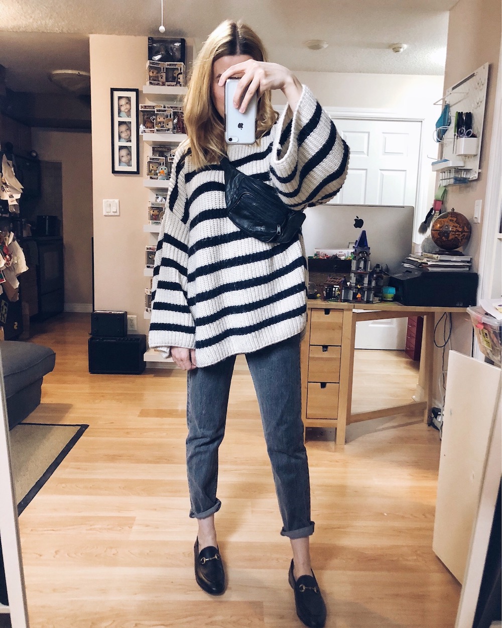 What I Wore this week | Oversize Striped Sweater | Black Levis | Gucci Loafers | Leather Bum bag | livelovesara