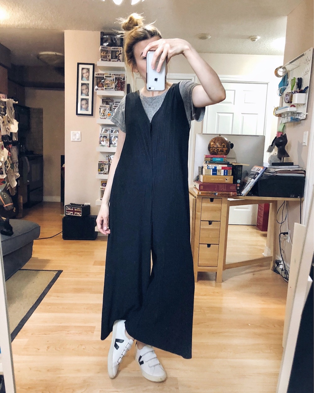 What I Wore this week | Madewell ex boyfriend tee | Black Jumpsuit I Veja 3-Lock | livelovesara