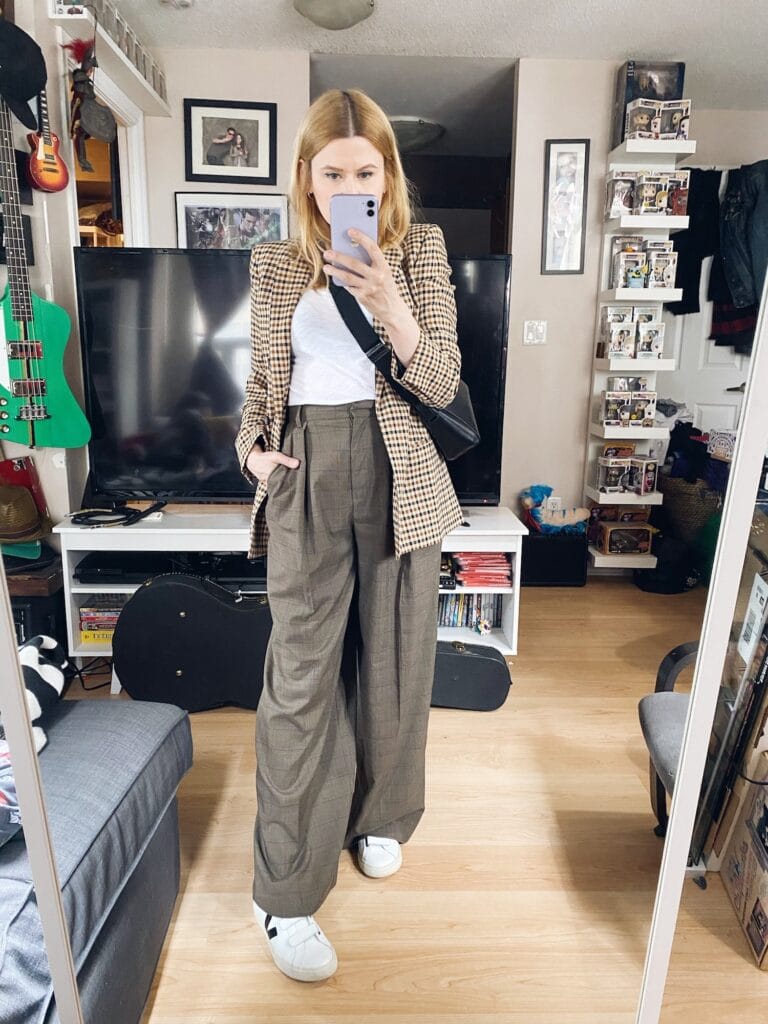 How to Wear Wide Leg Trousers in 9 Easy Fall Outfit Ideas - livelovesara