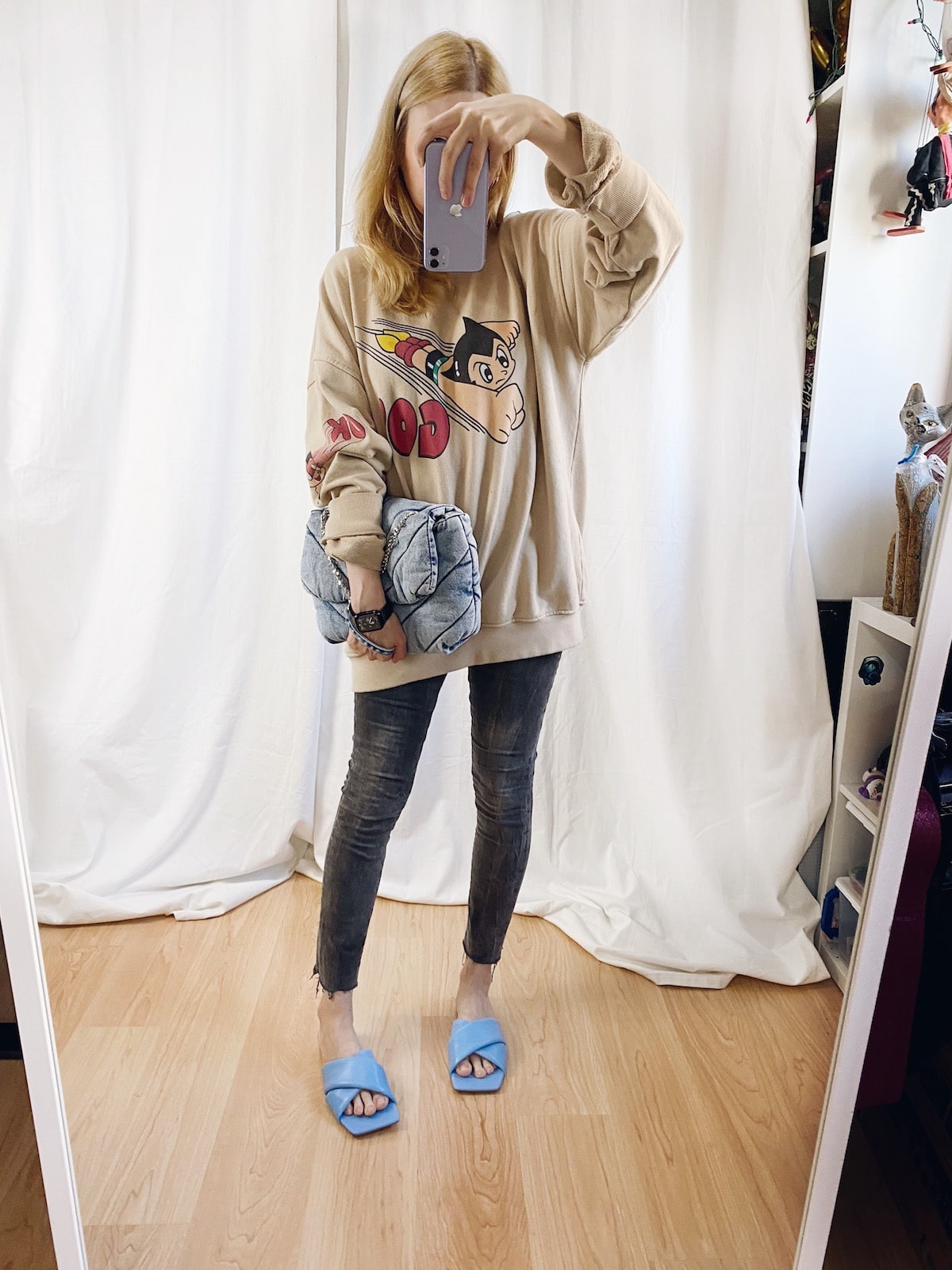 What I Wore this week | Astro Boy Sweatshirt | H&M Jeans | Zara Sandals | Zara Bag | livelovesara