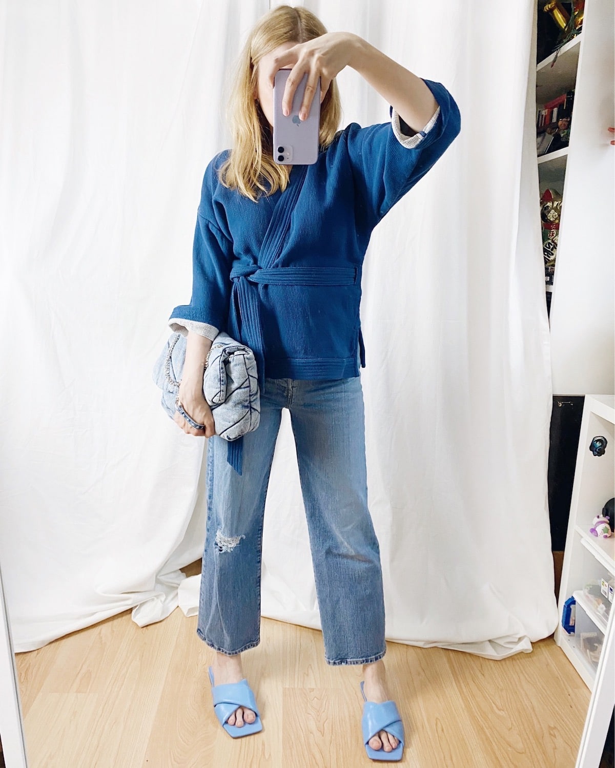 What I Wore this week | Blue wrap Shirt | Levis | Zara Sandals | Zara Bag | livelovesara
