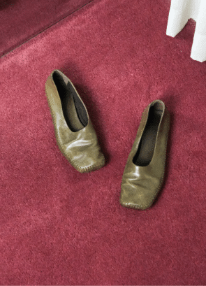 vintage Donna Karan olive ballet flats