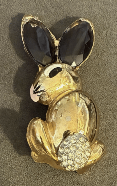 Vintage 1940’s Pomerantz Rabbit Brooch