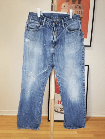 y2k Gap jeans with slight marks and distressing