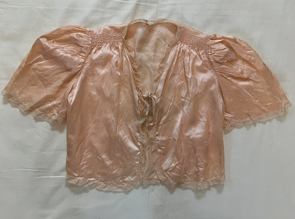Vintage 30’s Silky Peach Bed Jacket With Lace Trim