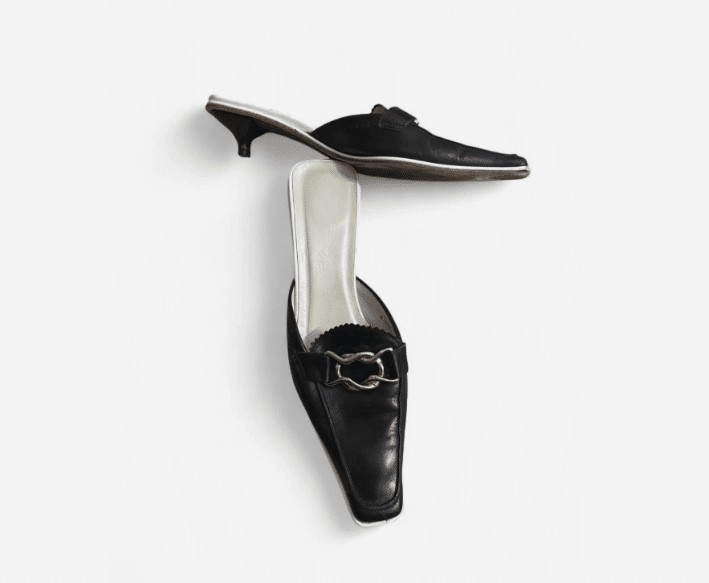 Y2K Vintage Black Leather Pointed Toe Mule Kitten Heels Women Size 8.5N