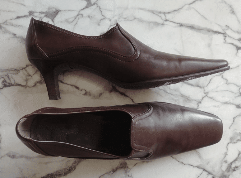 Vintage Easy Step Brown Leather Square Toe Kitten Heels