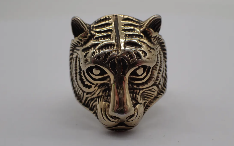 Vintage tiger head ring