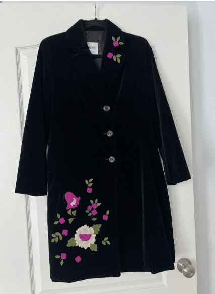 Moschino Cheapandchic Women’s 6 Black Velvet Long Button Coat Floral Embroidered